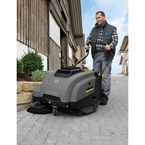 Karcher KM 75/40 W P Vacuum Sweeper