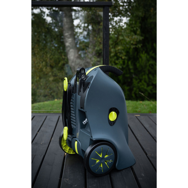 AVA Easy P60 Large Pressure Washer Bundle