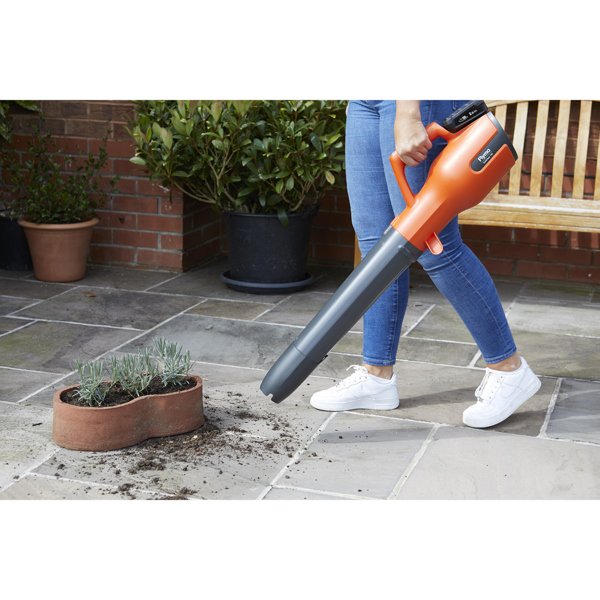 Flymo EasiClear 100 18V Cordless Leaf Blower with P4A Battery & Charger