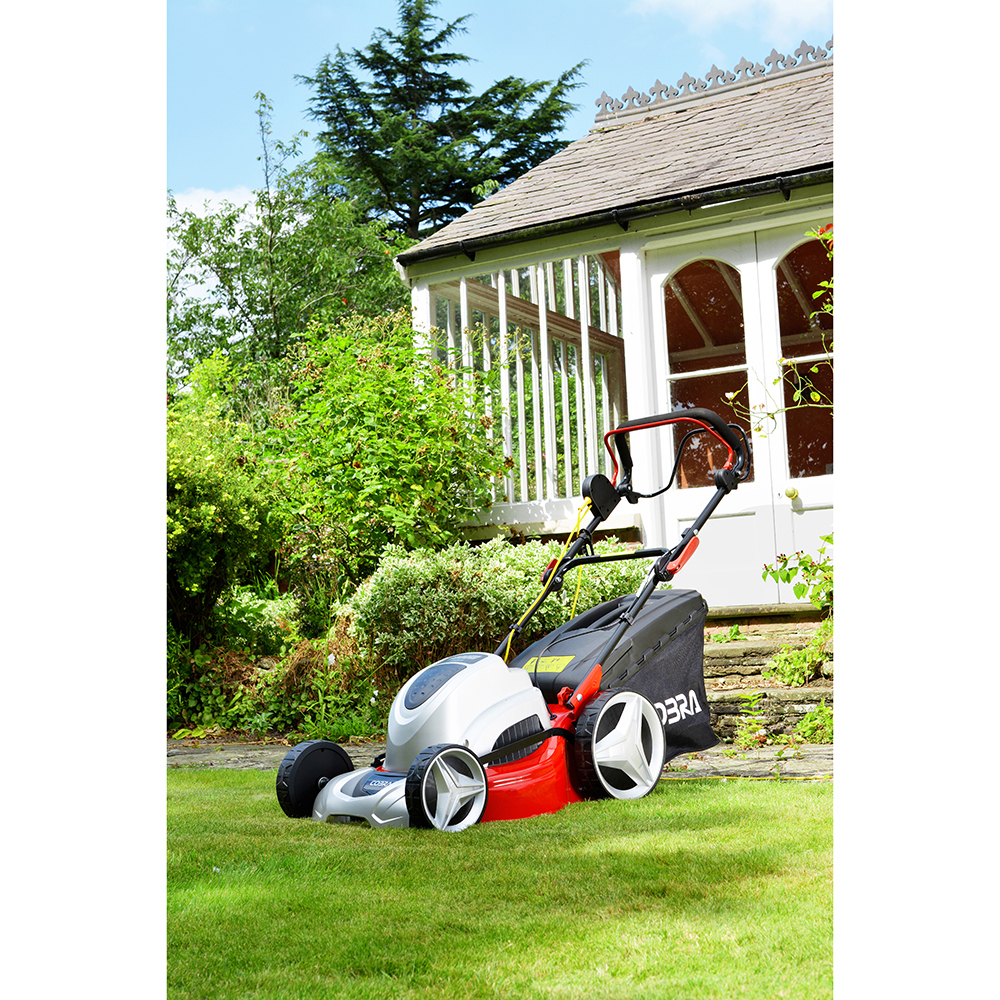 Cobra MX46SPE 46cm Electric Lawn Mower (Self Propelled) - Lawn Mowers ...