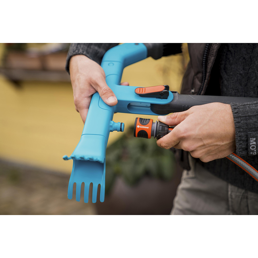 Gardena CombiSystem Gutter Cleaner with Telescopic Handle - Gardena ...